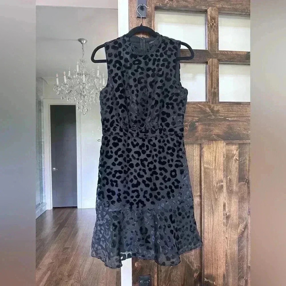 Ann Taylor Womens 6 Black Cheetah Velvet Mock Neck Party Sheath Dress Sleeveless - Picture 5 of 11